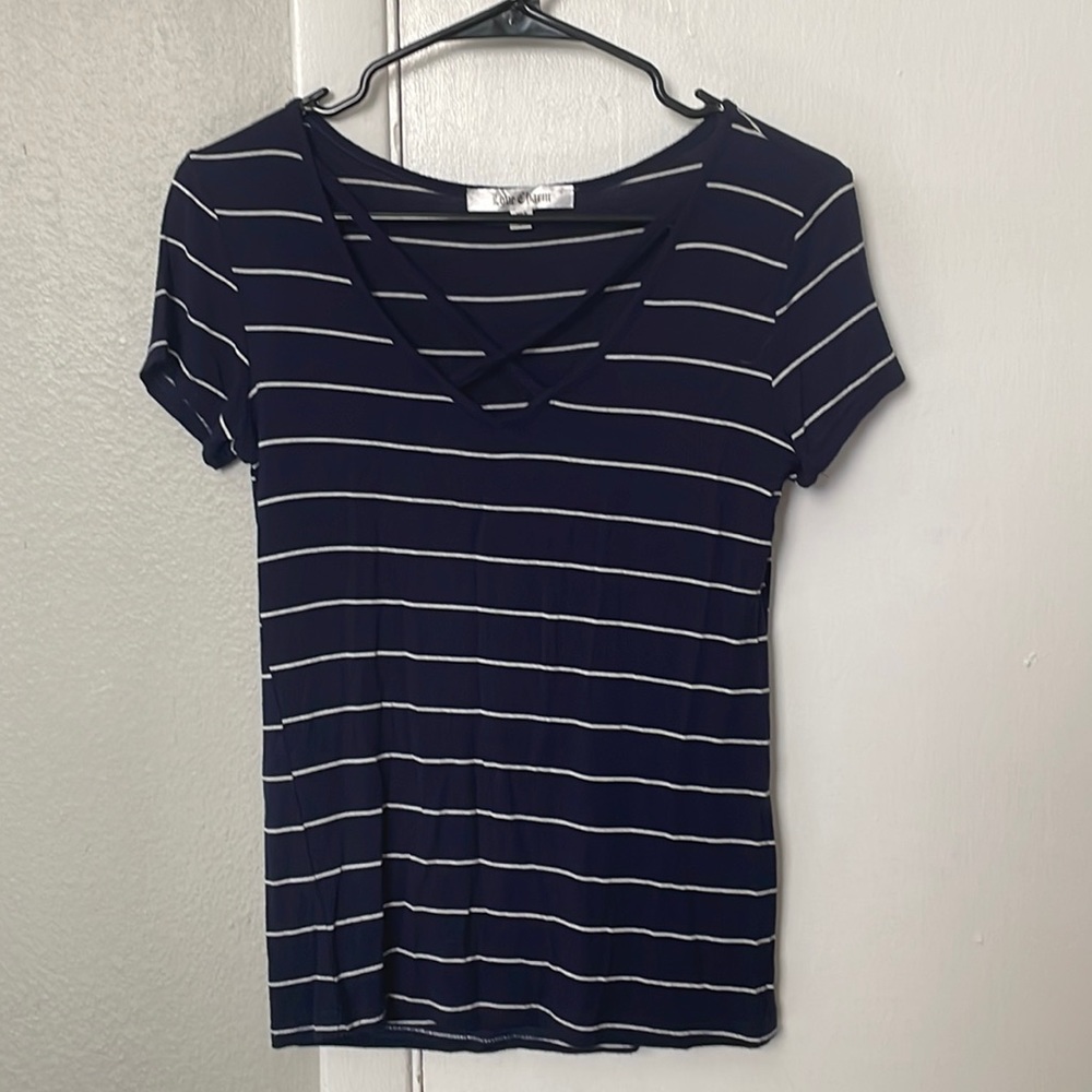 Love Charm cross front tee